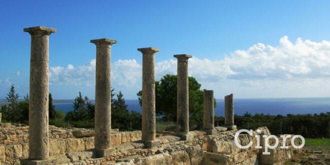 Cipro: vacanze estive tra mare e archeologia