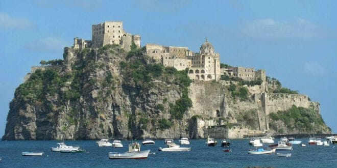 Ischia: il castello sul mare