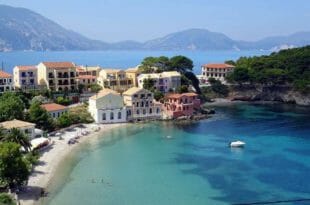 Cefalonia, il paese di Assos