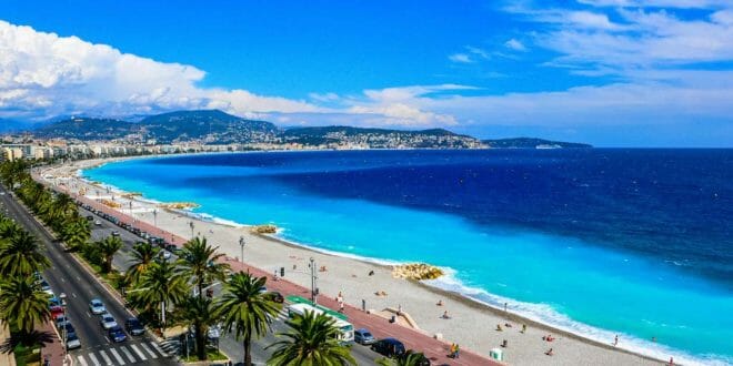 Nizza, la spiaggia e il lungomare