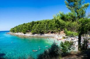 Pola, un tratto di spiaggia