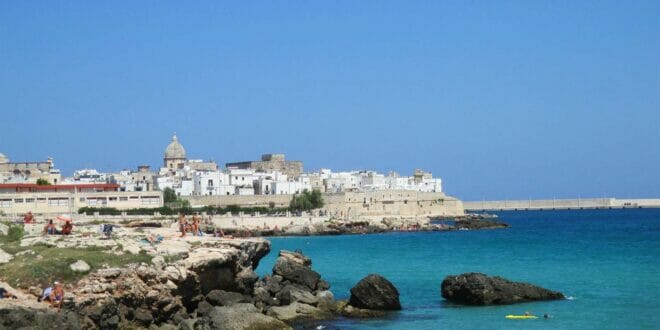 Monopoli: cosa vedere e cosa fare