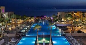 Holiday Inn Mar Morto